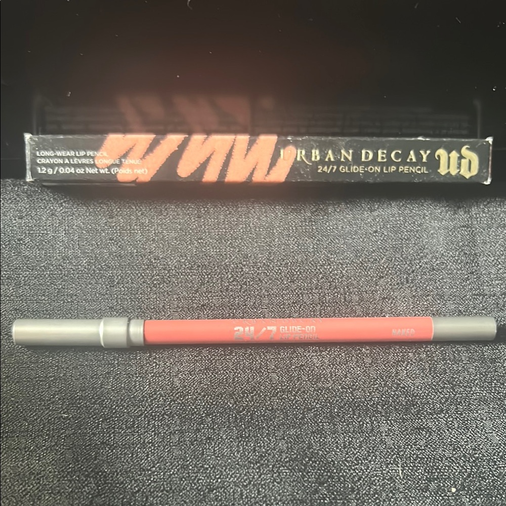 Urban Decay 24/7 Glide-On Lip Pencil in Naked